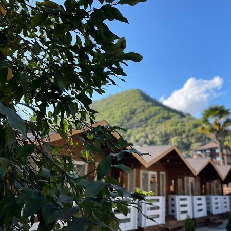 Гостевой Комплекс Парус Hotell New Athos Exteriör bild