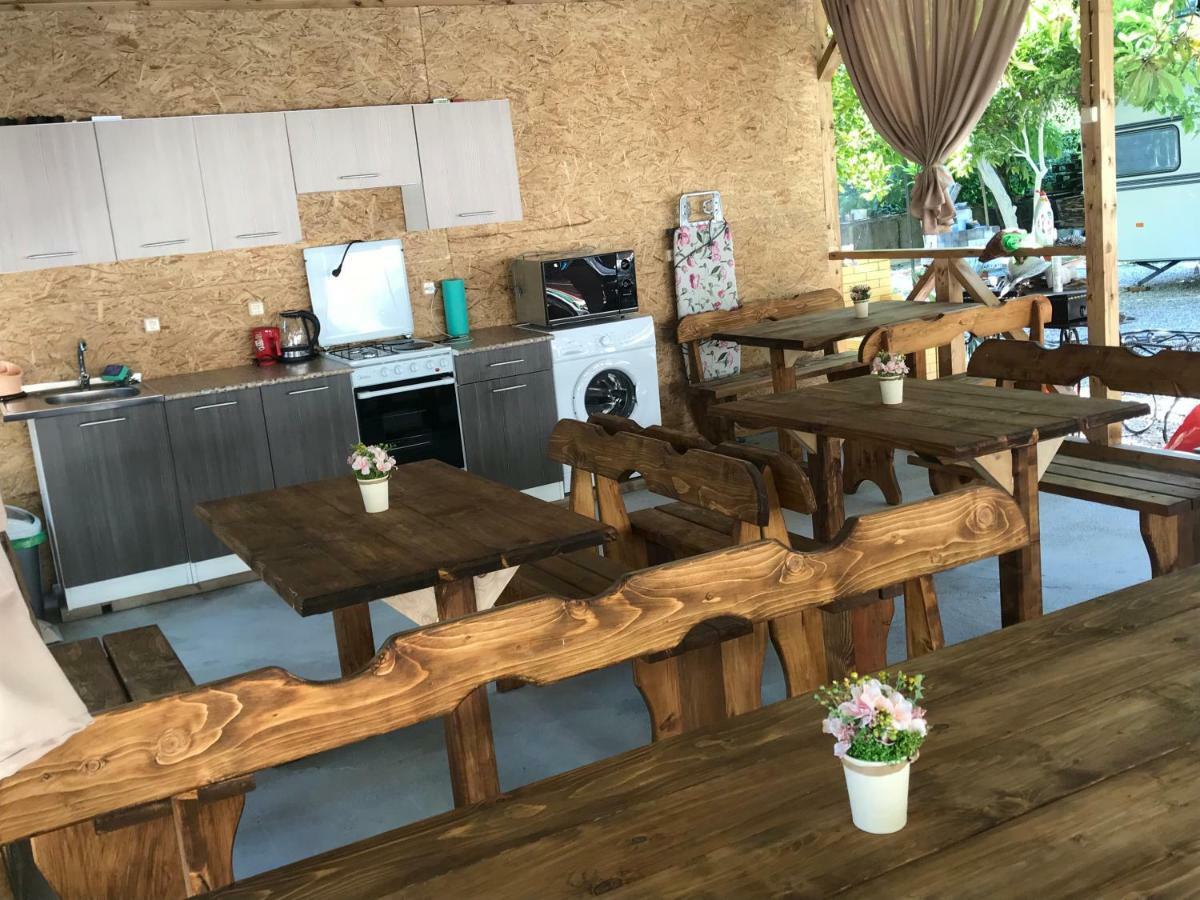 Гостевой Комплекс Парус Hotell New Athos Exteriör bild